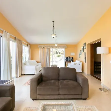 Beautiful With Stunning View *